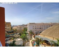 318. Bonito apartamento en el centro y con piscina