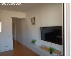 318. Bonito apartamento en el centro y con piscina