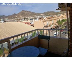 318. Bonito apartamento en el centro y con piscina