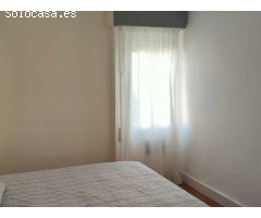 318. Bonito apartamento en el centro y con piscina