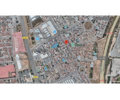 ENCANTADOR ADOSADO EN TORREVIEJA CON 4 DORMITORIOS, TERRAZA PRIVADA Y PISCINA COMUNITARIA