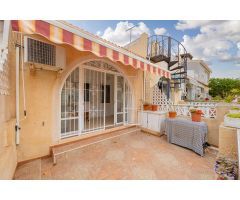 ACOGEDOR ADOSADO CON JARDÍN PRIVADO Y ORIENTACIÓN SUR EN EL CHAPARRAL, TORREVIEJA