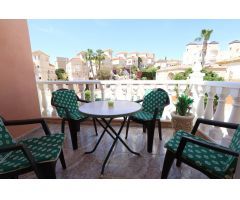 BUNGALOW EN PLANTA ALTA CON SOLÁRIUM PRIVADO Y ORIENTACIÓN SUR EN RESIDENCIAL COLINAS PUERTA REAL I