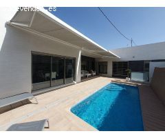 CHALET EN CATRAL CON PARCELA PRIVADA, PISCINA Y AMPLIA TERRAZA