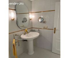 ÁTICO DÚPLEX CON CINCO TERRAZAS, GARAJE, LUZ NATURAL Y ESPACIOS VERSÁTILES