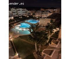 ÁTICO DÚPLEX CON CINCO TERRAZAS, GARAJE, LUZ NATURAL Y ESPACIOS VERSÁTILES