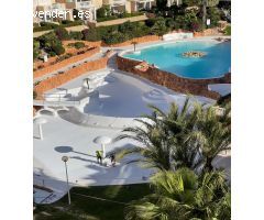 ÁTICO DÚPLEX CON CINCO TERRAZAS, GARAJE, LUZ NATURAL Y ESPACIOS VERSÁTILES
