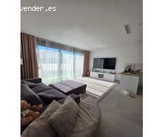 VILLA INDEPENDIENTE DE ESTILO MODERNO CON PISCINA PRIVADA Y SOLÁRIUM EN BENIJÓFAR