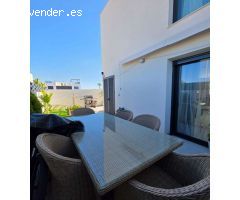 VILLA INDEPENDIENTE DE ESTILO MODERNO CON PISCINA PRIVADA Y SOLÁRIUM EN BENIJÓFAR