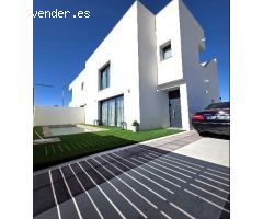 VILLA INDEPENDIENTE DE ESTILO MODERNO CON PISCINA PRIVADA Y SOLÁRIUM EN BENIJÓFAR