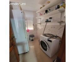 VIVIENDA DE 2 PLANTAS CON SOLÁRIUM PRIVADO Y GRAN POTENCIAL, A 900 M DE LAS PLAYAS DEL CURA Y LOS LO