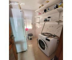 VIVIENDA DE 2 PLANTAS CON SOLÁRIUM PRIVADO Y GRAN POTENCIAL, A 900 M DE LAS PLAYAS DEL CURA Y LOS LO