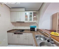 VIVIENDA DE 2 PLANTAS CON SOLÁRIUM PRIVADO Y GRAN POTENCIAL, A 900 M DE LAS PLAYAS DEL CURA Y LOS LO