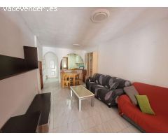 VIVIENDA DE 2 PLANTAS CON SOLÁRIUM PRIVADO Y GRAN POTENCIAL, A 900 M DE LAS PLAYAS DEL CURA Y LOS LO