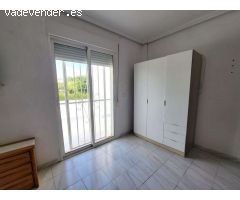 VIVIENDA DE 2 PLANTAS CON SOLÁRIUM PRIVADO Y GRAN POTENCIAL, A 900 M DE LAS PLAYAS DEL CURA Y LOS LO