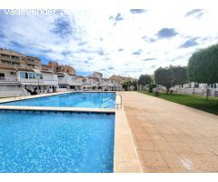 VIVIENDA DE 2 PLANTAS CON SOLÁRIUM PRIVADO Y GRAN POTENCIAL, A 900 M DE LAS PLAYAS DEL CURA Y LOS LO