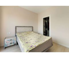 VILLA MODERNA CON PISCINA PRIVADA Y ENCANTADORA ZONA EXTERIOR EN PILAR DE LA HORADADA, A SOLO 1,9 KM