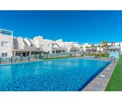 CLAVES DE LUJO EN TORREVIEJA: ÁTICO CON SOLARIUM PRIVADO EN SOLPARK, AGUAS NUEVAS