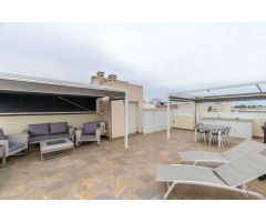 CLAVES DE LUJO EN TORREVIEJA: ÁTICO CON SOLARIUM PRIVADO EN SOLPARK, AGUAS NUEVAS