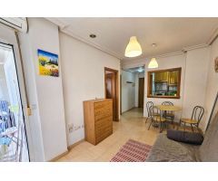 APARTAMENTO CÉNTRICO Y LUMINOSO A 550 METROS DEL MAR – TORREVIEJA