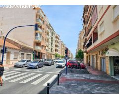 APARTAMENTO CÉNTRICO Y LUMINOSO A 550 METROS DEL MAR – TORREVIEJA