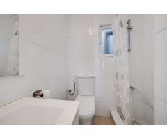 ACOGEDOR ADOSADO CON JARDÍN PRIVADO EN EL CHAPARRAL – TORREVIEJA