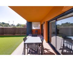MAGNÍFICO APARTAMENTO EN PLANTA BAJA CON GRAN JARDÍN PRIVADO Y EXCELENTES ZONAS COMUNES