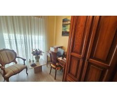 PISO CÉNTRICO DE LUJO CON 3 DORMITORIOS Y TERRAZA COMUNITARIA