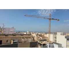 PISO CÉNTRICO DE LUJO CON 3 DORMITORIOS Y TERRAZA COMUNITARIA