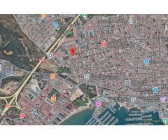 AMPLIO APARTAMENTO EN EL CENTRO DE TORREVIEJA, CERCA DE LA PLAYA