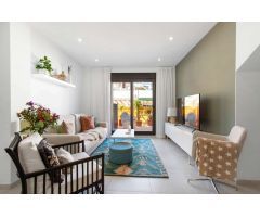 ÁTICO MODERNO CON SOLÁRIUM PRIVADO Y PISCINA EN EL CENTRO DE TORREVIEJA