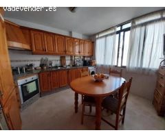 Exclusiva Casa Pareada en Esquina en el Centro de Estepona