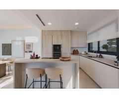 ADOSADO OBRA NUEVA EN RIO REAL MARBELLA. OBRA NUEVA FINALIZADA