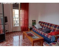 ** SE ALQUILA PISO EN REYES CATÓLICOS IDEAL PARA TRABAJADORES**