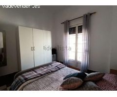 ** SE ALQUILA PISO EN REYES CATÓLICOS IDEAL PARA TRABAJADORES**
