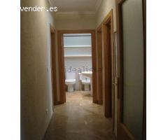***SE ALQUILA PISO EN CALLE ACERA DE SAN ILDEFONSO IDEAL PARA ESTUDIANTES***