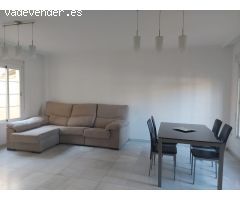 ¡Chalet adosado en alquiler en Barrio de los Periodistas!
