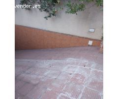 ¡Chalet adosado en alquiler en Barrio de los Periodistas!