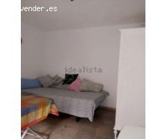 ** Se alquila estudio exterior muy luminoso en Calle Obispo Hurtado **