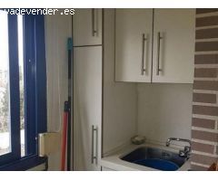 **Se alquila piso en Calle Nécora, 3ª planta**