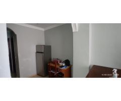 ***SE ALQUILA PISO EN CALLE SAN ISIDRO CENTRO DE GRANADA***