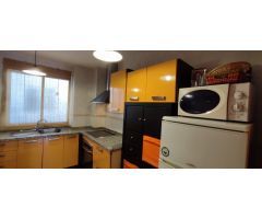 **SE ALQUILA MARAVILLO APARTAMENTO EN EL CENTRO DE GRANADA**