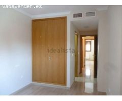 ***SE ALQUILA PISO EN CALLE CARRIL DEL PICON***