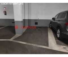 ¡Tu solución ideal de aparcamiento, plaza de parking! CENTRO DE ESPLUGUES