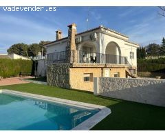 CHALET EN VENTA EN MONTSERRAT - TERRENO URBANO