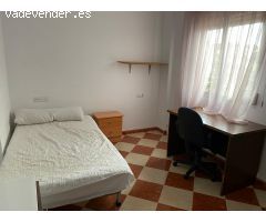 PISO DISPONIBLE DE ALQUILER PARA ESTUDIANTES CURSO 23/24 DE 3 DORMITORIOS EN PLAZA DE TOROS