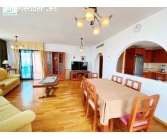 MODERNO APARTAMENTO EN EL CENTRO Y MUY CERCA DE LA PLAYA MUY LUMINOSO Y CALEFACCION CENTRAL