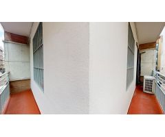 MAGNIFICA VIVIENDA SITUADA EN PLENO CENTRO DE CORDOBA, CON 5 DORMITORIOS, 2 BAÑOS y TERRAZA.