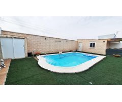 ¡¡ESPECTACULAR CASA EN BARRIADA DE LOS MOCHOS, CÓRDOBA!!