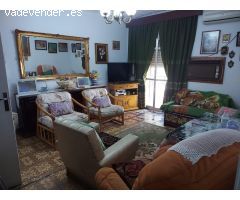 MAGNIFICA CASA EN ALCOLEA CON PATIO, GARAJE Y LOCAL COMERCIAL!!!!
